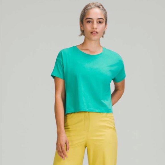 ❤️ Lululemon Cates Tee Size 4 Maldives Green NWOT - Picture 7 of 7